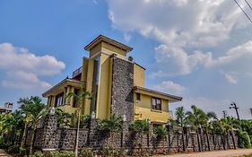 Lifeline Villas - Luxurious Taraangan 4 Mountain View Villa With Biggest Pool And Huge Open Area